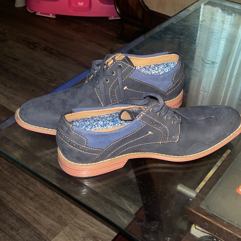 Stacy Adams Dark Blue Oxfords with Tan Sole